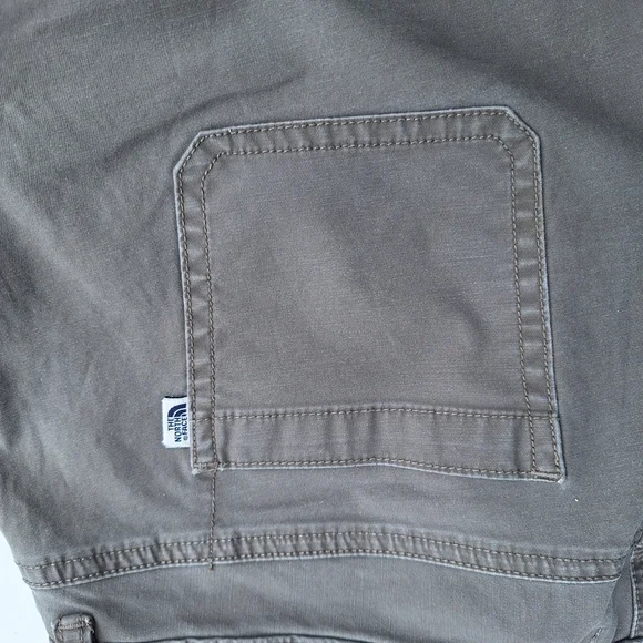 The North Face Women's Hiking Shorts - Picture 4 of 6